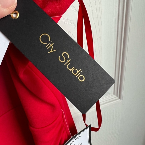 CITY STUDIO Women's Red Asymmetrical
Hem Cocktail Dress Size XL NWT - Picture 4 of 6